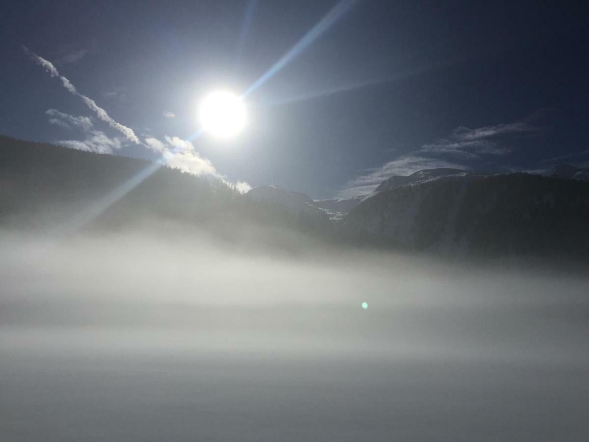 6 Dorfstrasse Lägenhet Oberwald Exteriör bild