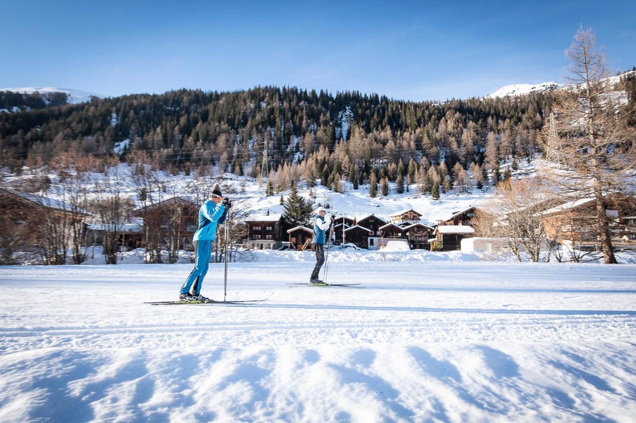 6 Dorfstrasse Lägenhet Oberwald Exteriör bild